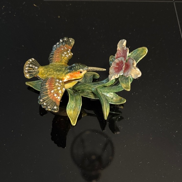 Colorful Hummingbird and Flower trinket box - Picture 1 of 3